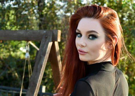 Lacy Lennon Bio Age, Career, Net Worth, Boyfriend & More